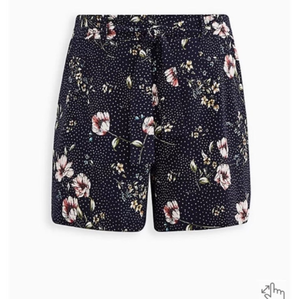 Torrid Shorts - Picture 2 of 2